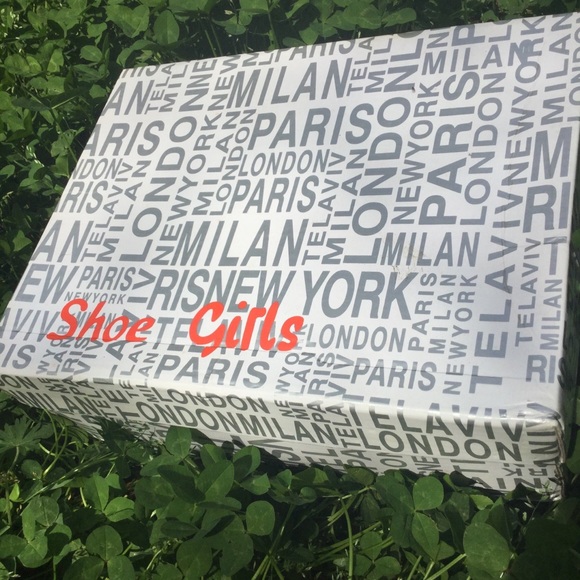 Red bottom platform heels - Picture 4 of 4